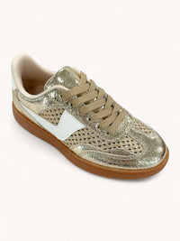 Wavy Swoosh Court Sneakers