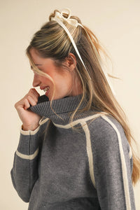 Contrast Trim Turtleneck Sweater