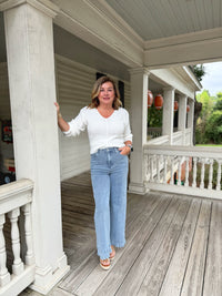 Loose Thread Knit Top