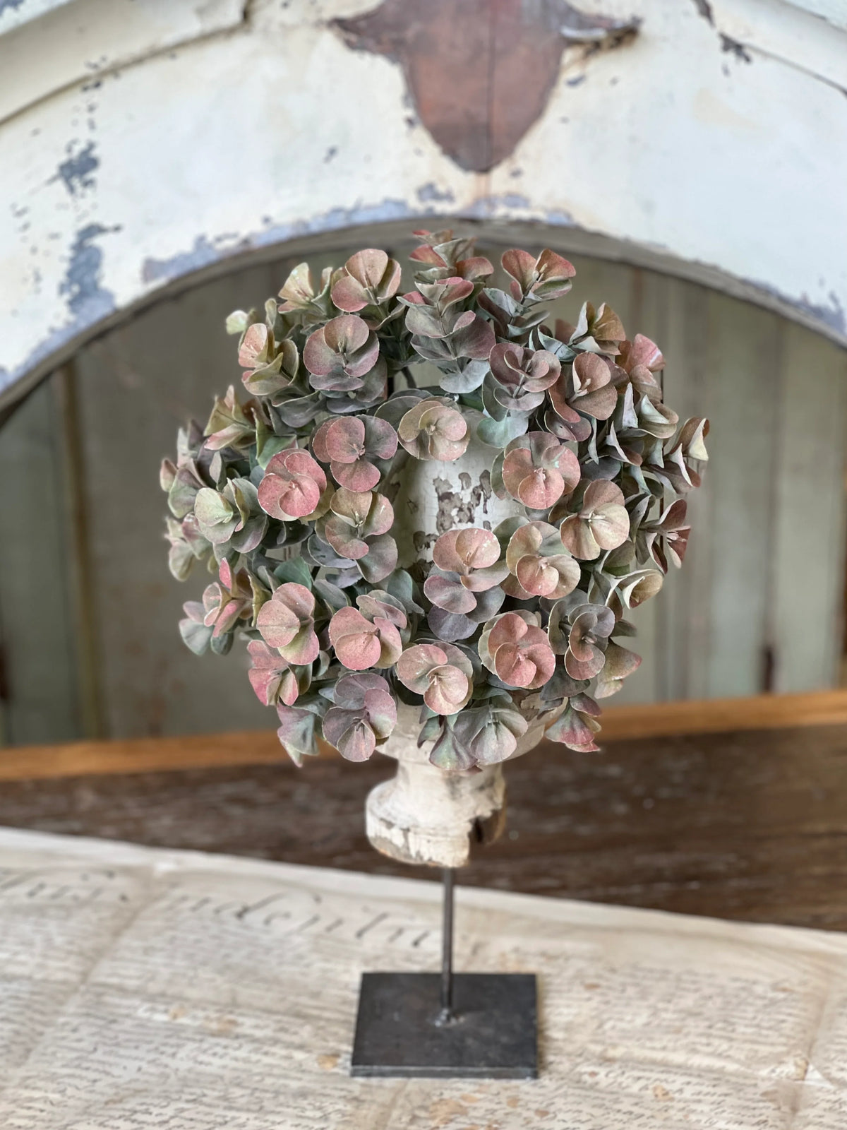 Carlyle Leaves Candle Ring