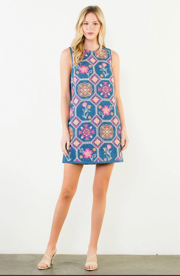 Sleeveless Embroidery Detail Dress