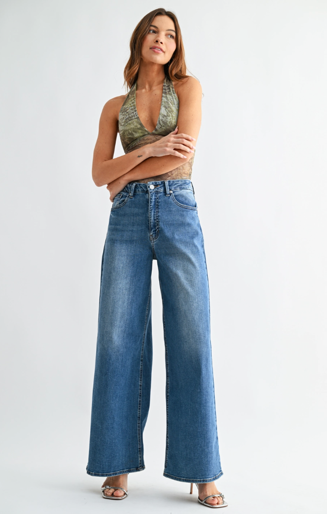 High Rise Loose Straight Jean