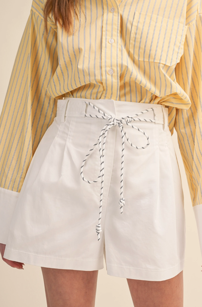 Rope Trim Belt Pleated Short