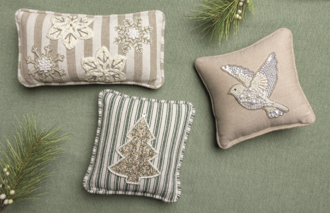 White Christmas Mini Beaded Pillows