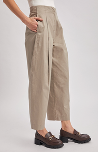 Pleated Barrel Pant