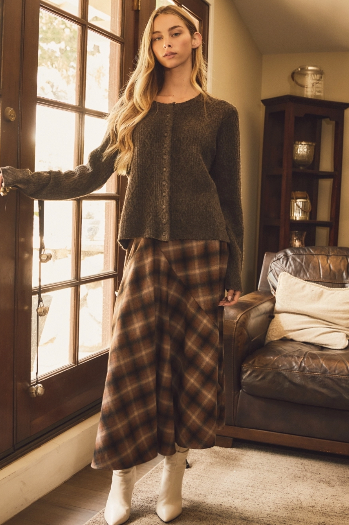 Cropped Cable Knit Cardigan