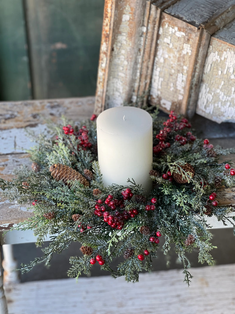 Divinity Berry Cedar Candle Ring