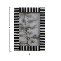 Black and White Photo Frame