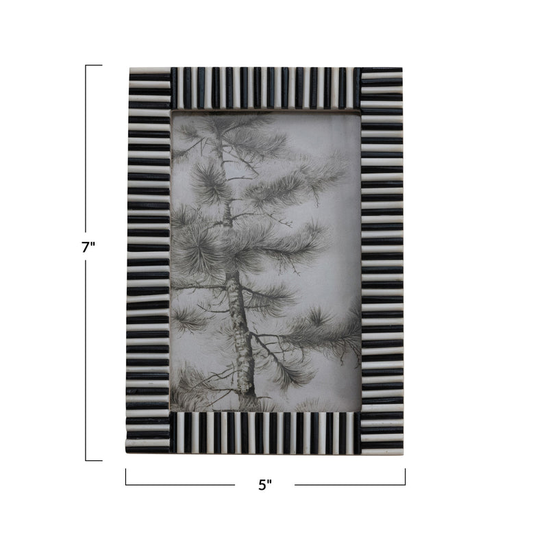 Black and White Photo Frame