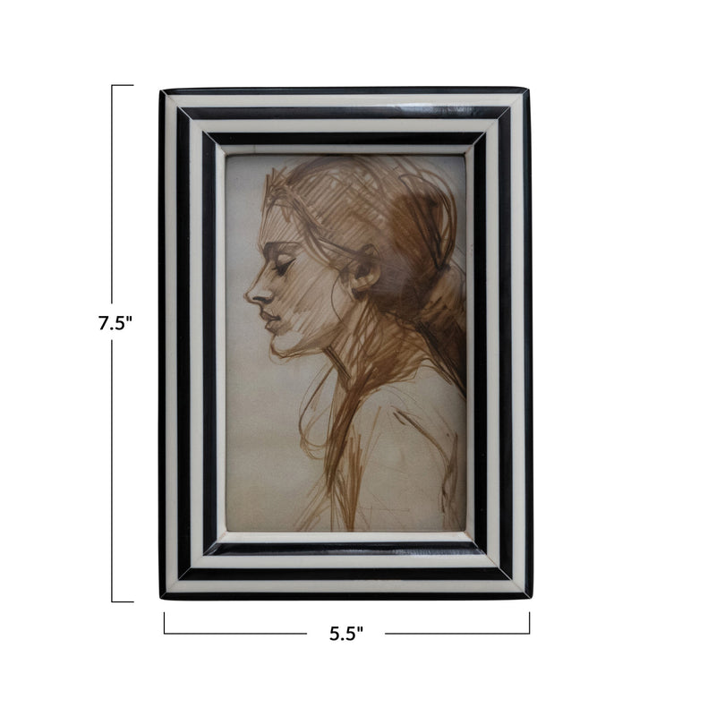 Black and White Photo Frame