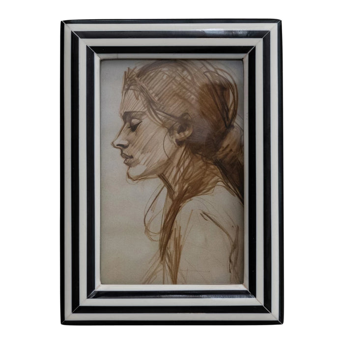 Black and White Photo Frame