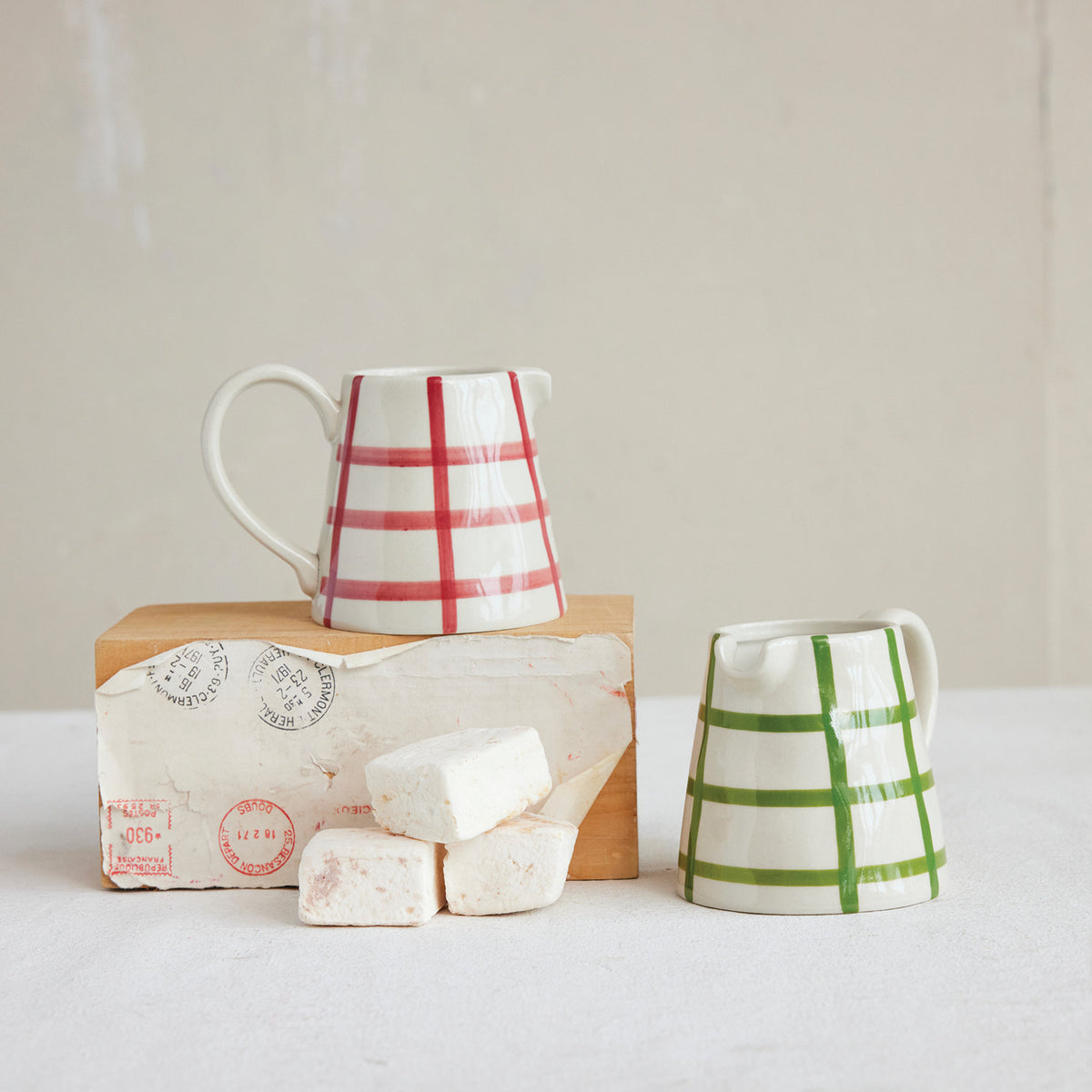 Grid Pattern Creamer